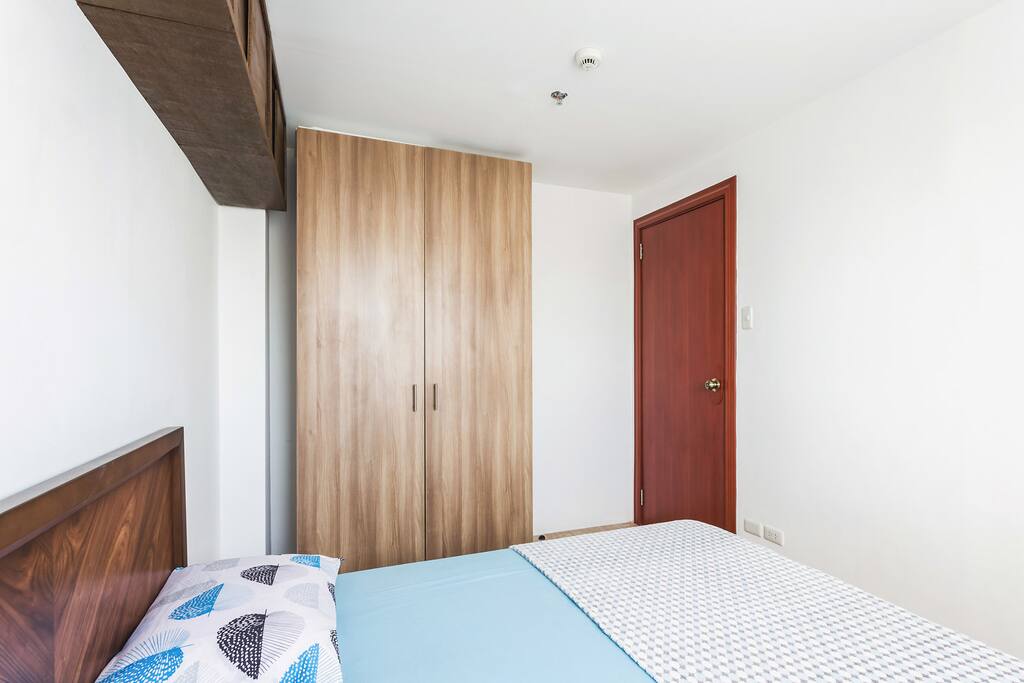 queen size bed in master's bedroom