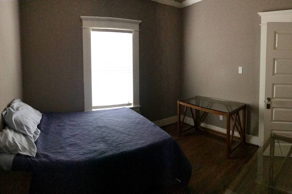 Guest bedroom has the comfiest Tempurpedic Queen you've ever slept on, and two office desks just in case you need to crush some work. Closet is open for your use.