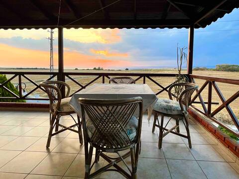 "Villa Sunset: A Short Walk to the Beach in Saros"