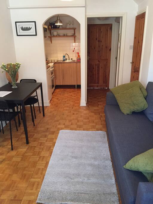 Living/dining area
