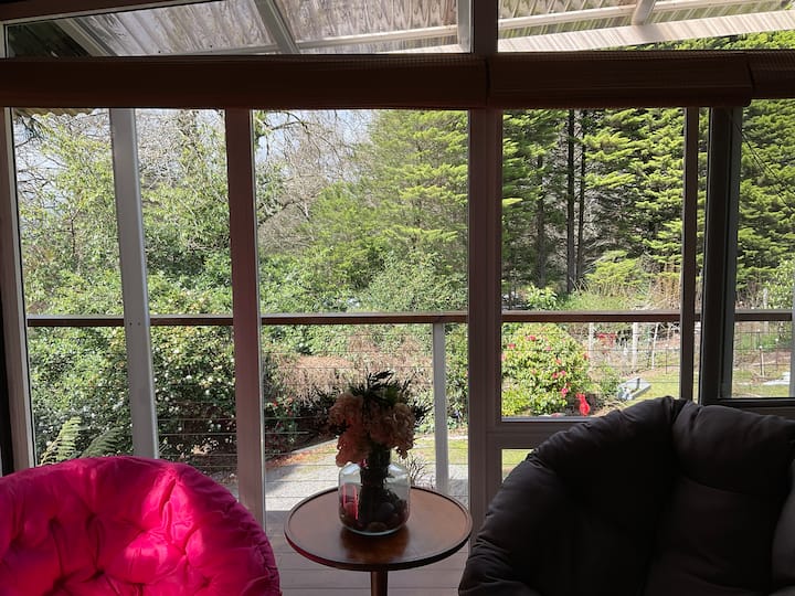 Picturesque Mountain Escape For 2 - Dandenong Ranges