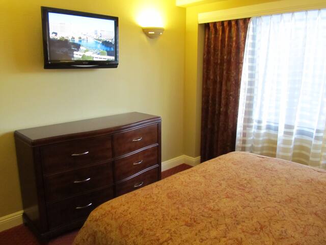 2bdm2bth Condo G Jockey Club Strip Front/ Bellagio gallery image 5