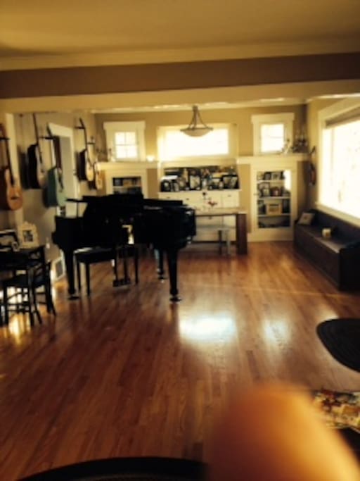 Resident Greatroom
