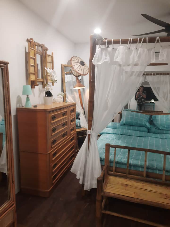 Kitanda cha mwinuko wa mianzi