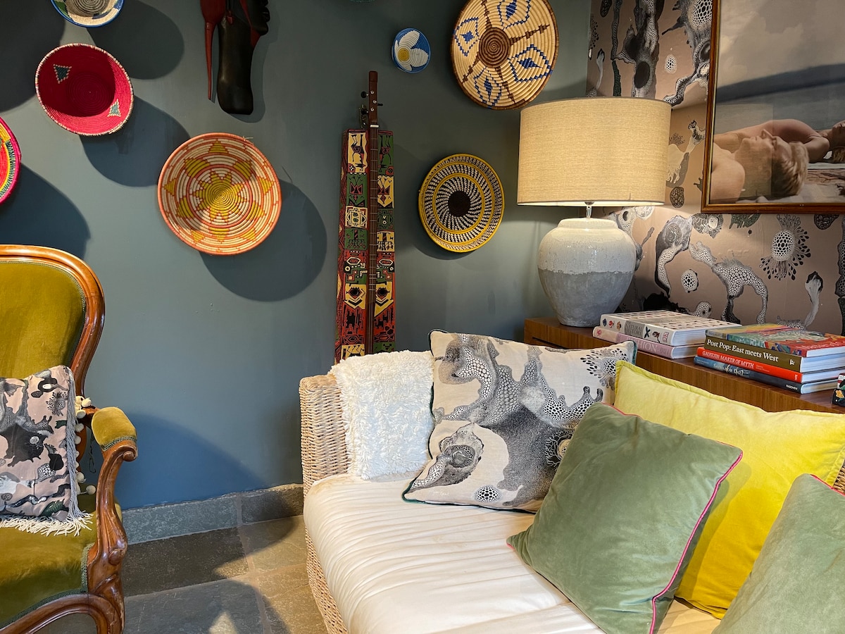 Top Airbnb: The Little Artist House in Cotswolds in Warwickshire