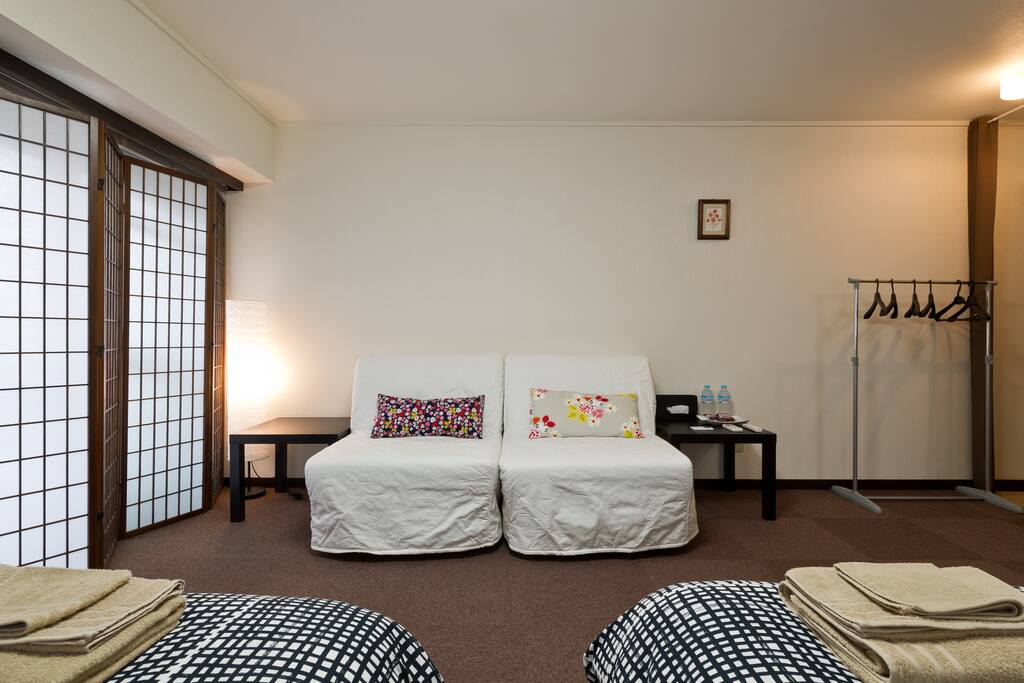 It's a studio but not too small. ワンルームですが、広々しています