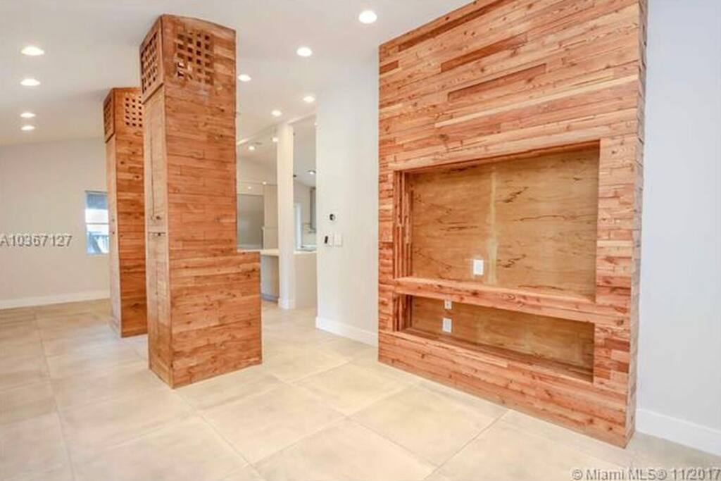 Beautiful living space with 50” TV