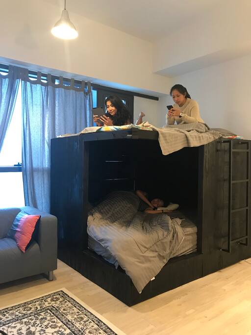2 in 1 bed - Save some space!