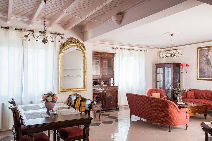 The Neoclassical - 10min From Corfu Airport - Corfù