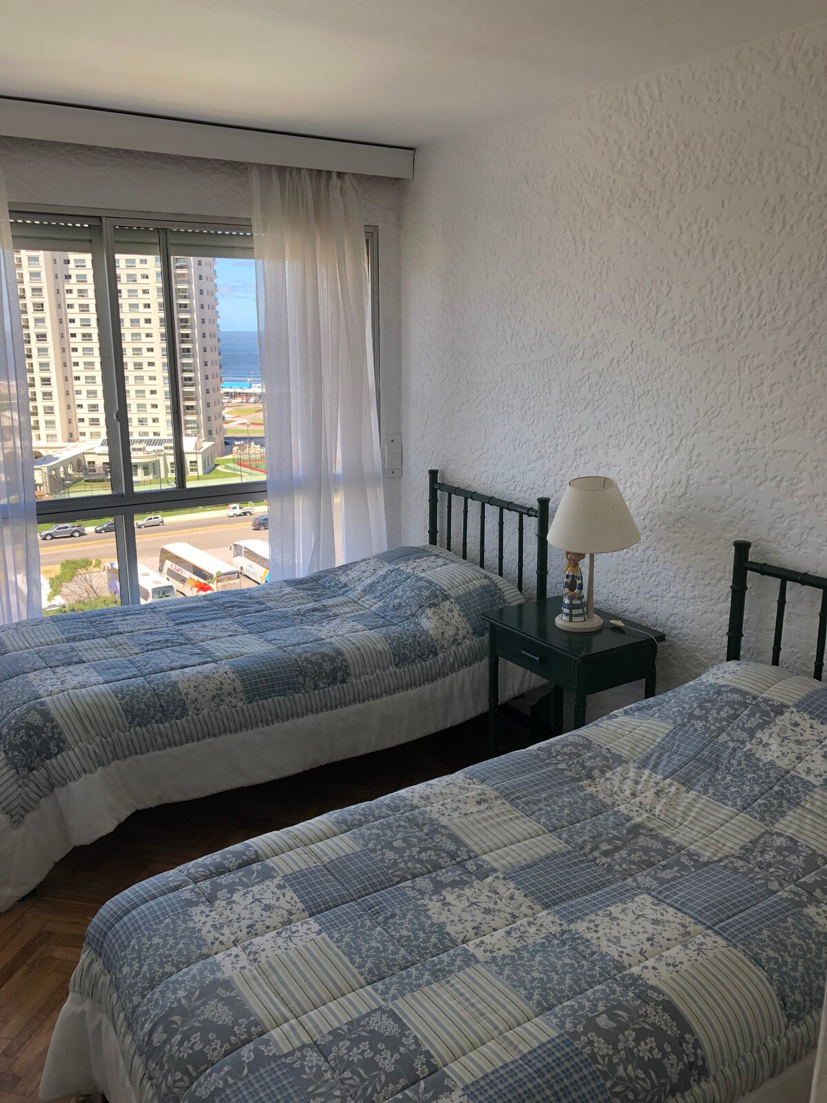 Ერთადგილიანი საწოლი ოთახი