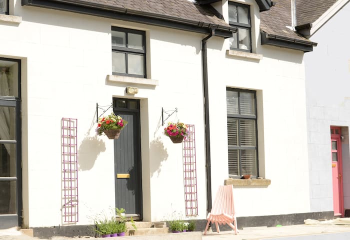 Luxury Pet-friendly House Avoca Village Centre