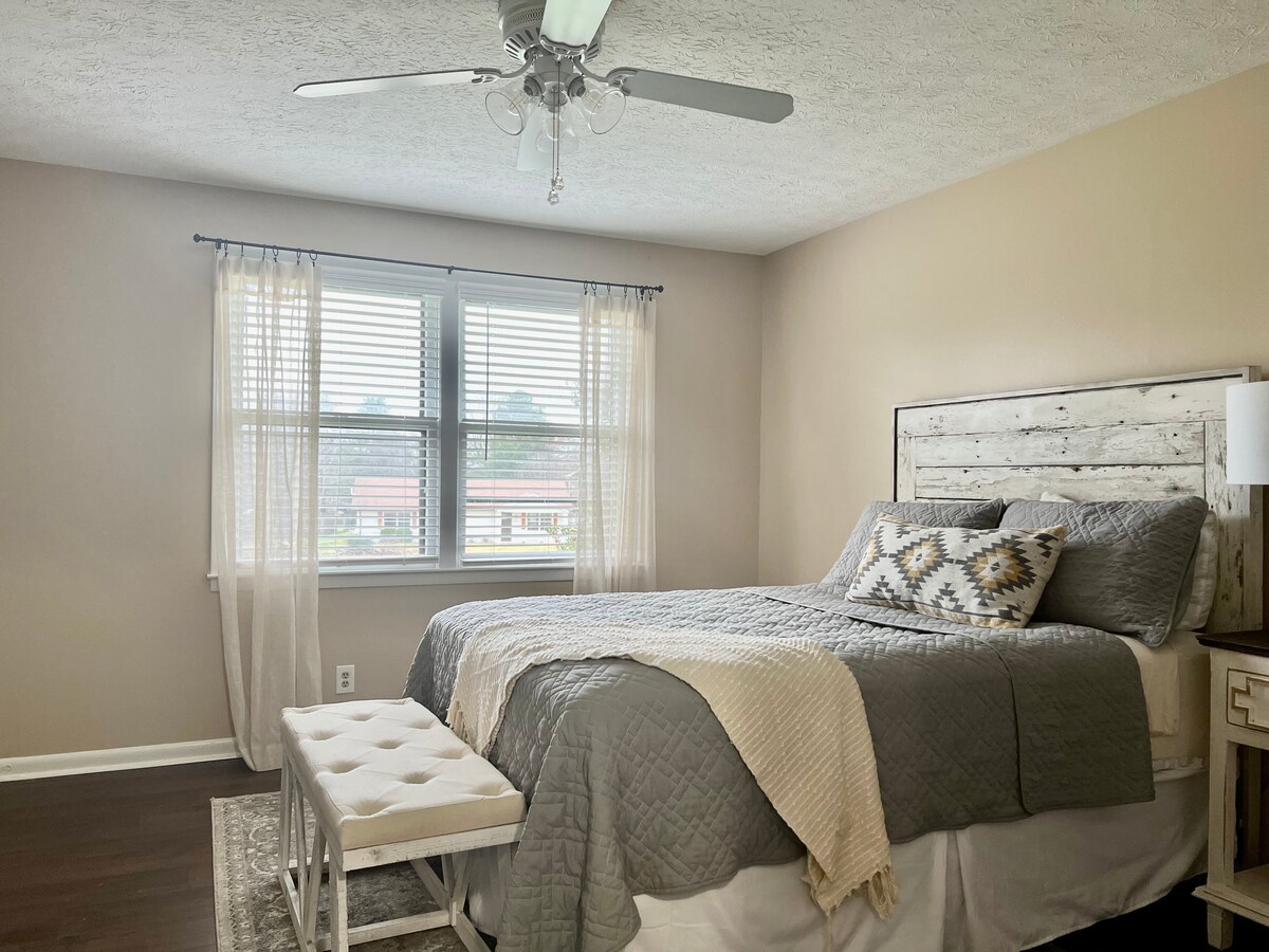 Pohodlná manželská posteľ King 