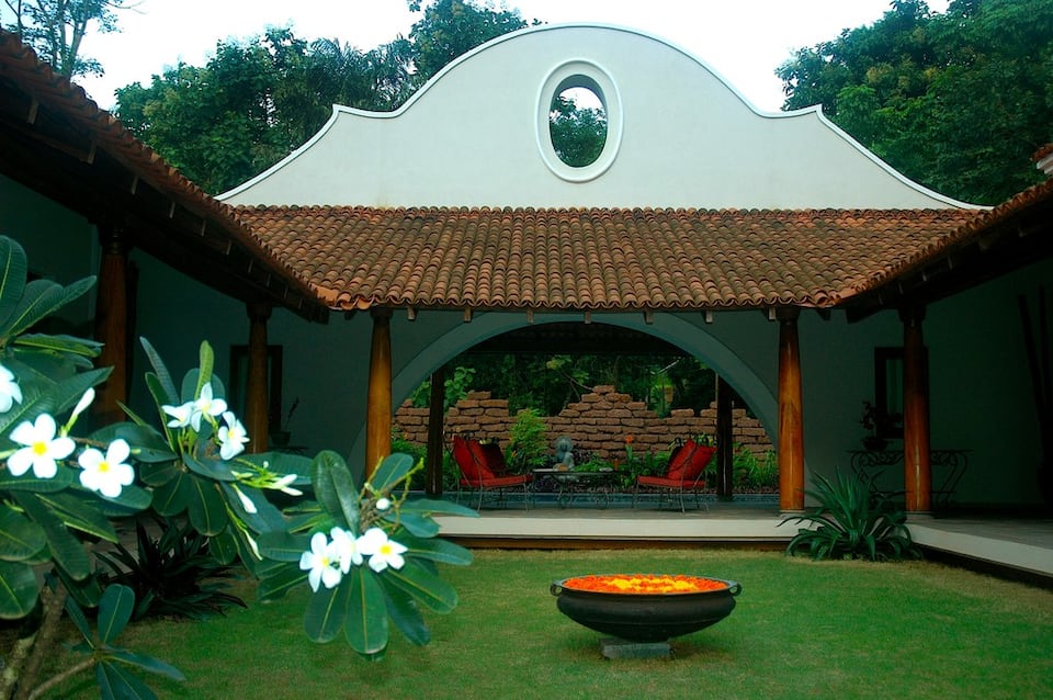 IKSHAA Luxury Villa with Private Pool — photo 1