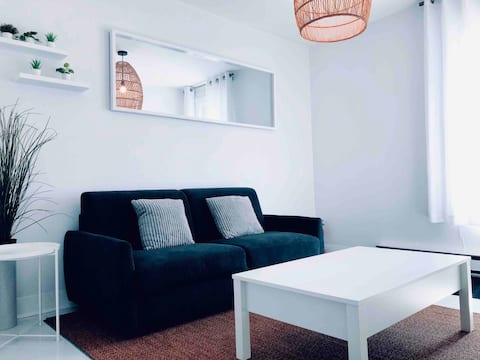 Popular Airbnb listing: Simplicity – Old Trois-Rivières near the water! in Trois Rivières