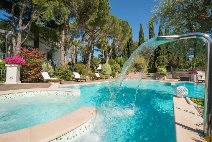 HelloApulia Villa Chiara historic villa with pool gallery image 2