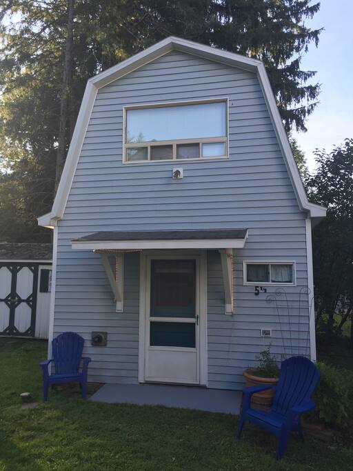 Downtown Tiny House in Ellicottville Tiny houses for Rent in