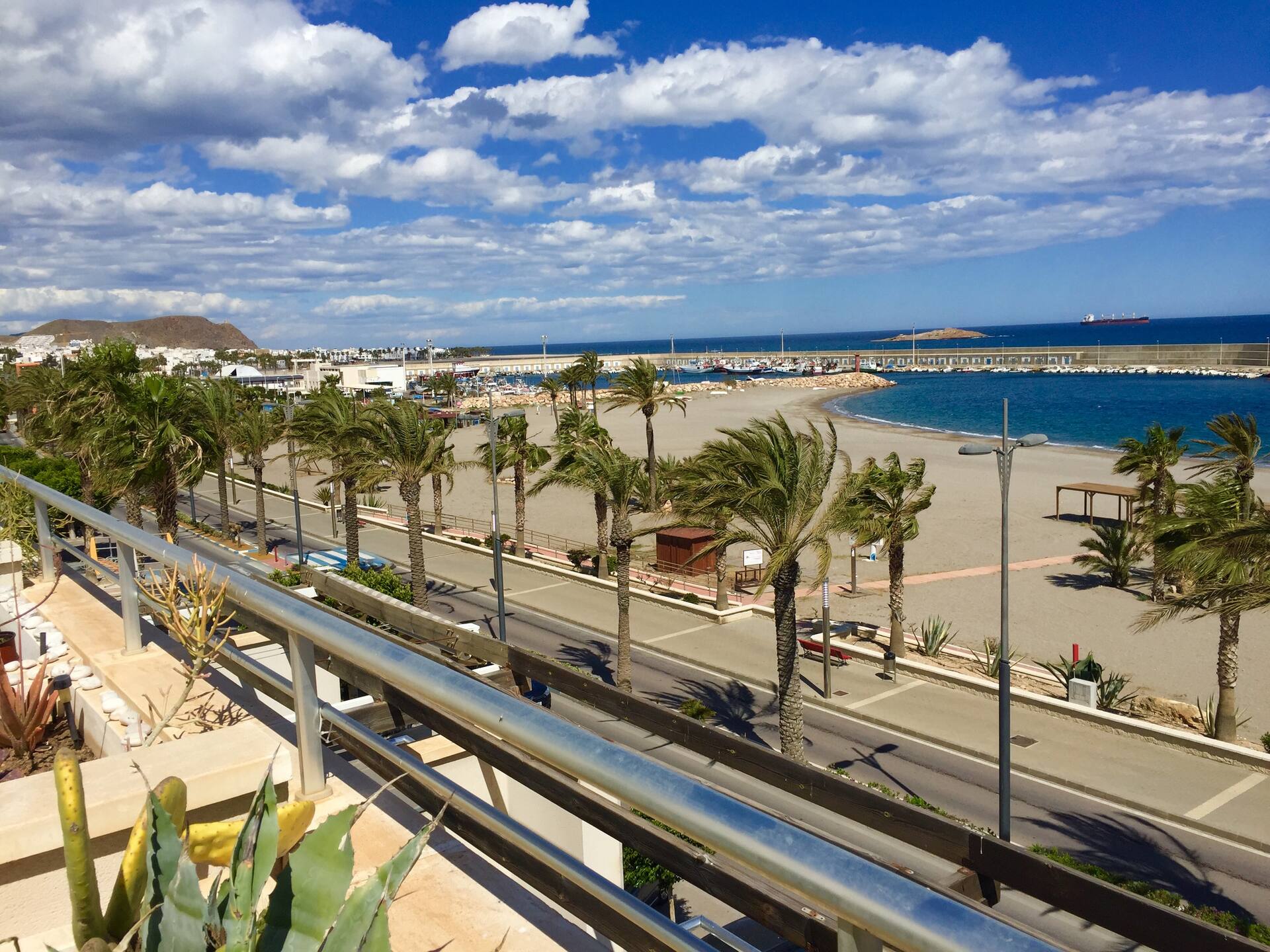 Magnificent and luxurious penthouse in Carboneras — photo 2