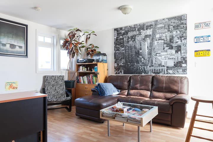 Little Italy Penthouse W Remote Work Station - 多倫多