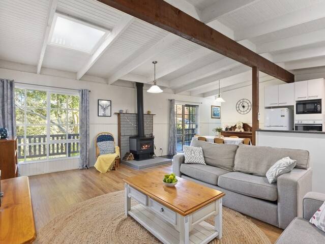 Alpine Views in Warburton gallery image 2