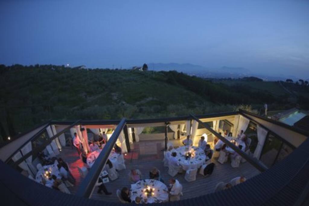 evento in terrazza notturno