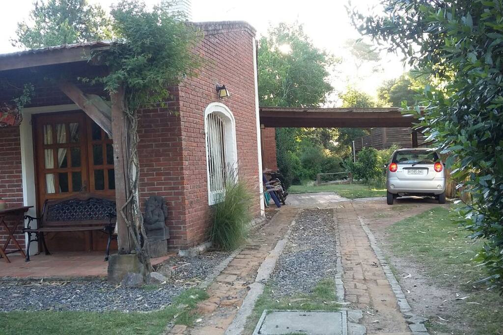 Entrada / Estacionamiento