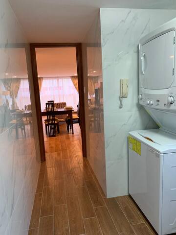 Living in La Roma 2 bedrooms perfectly located. gallery image 5