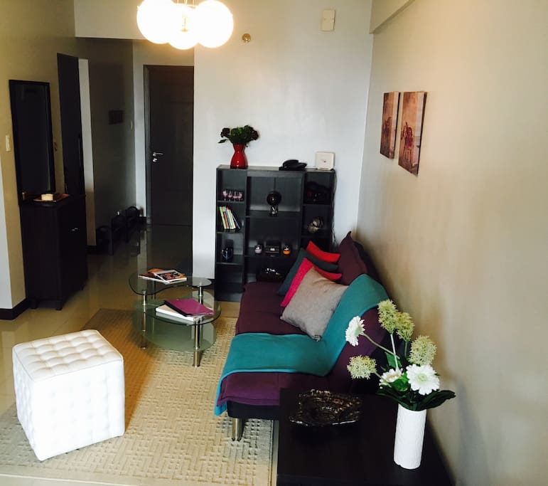 Lounge Area & Hall