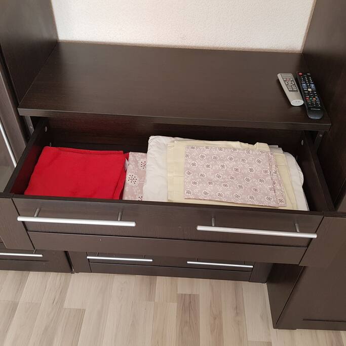 постельное белье в комоде