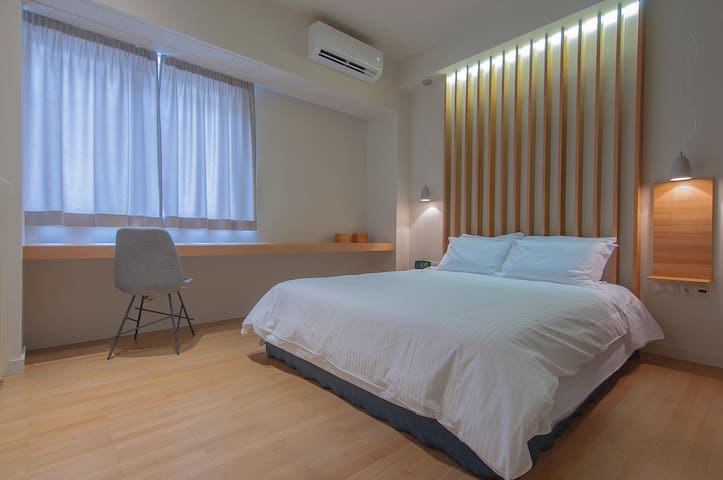 Home In Athens next 2 Hilton