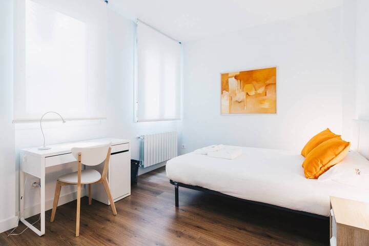 Fleti ya NYUMBA YA BILBAO kwa Watu wa Kupangisha - Chumba cha 4 cha watu wawili