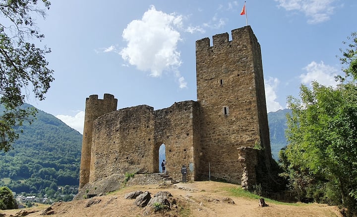 Lac Des Especieres Ou De Luhos Vacation Rentals Homes Gavarnie Gedre France Airbnb