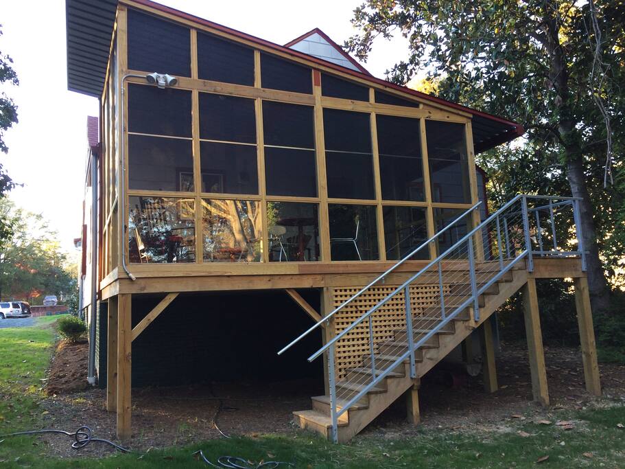 New screened porch for relaxing