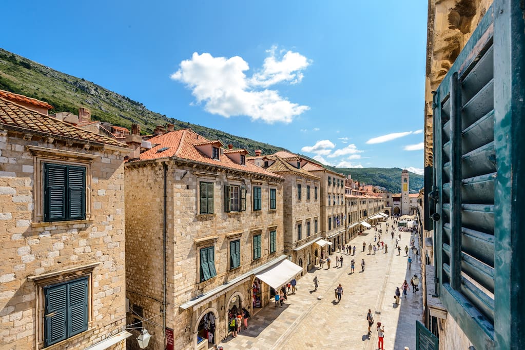 All 5 en suite bedrooms have the Stradun view...unique indeed