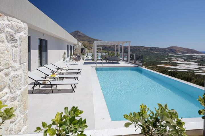 Infinity pool★Seaview★New villa in Falasarna bay gallery image 5