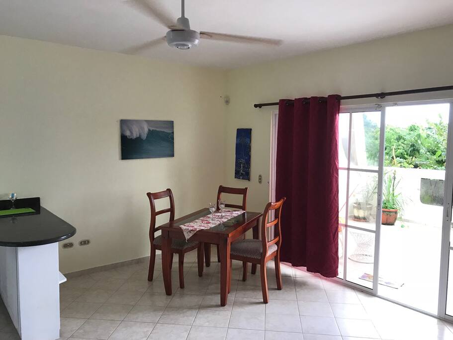 Living room/dining
