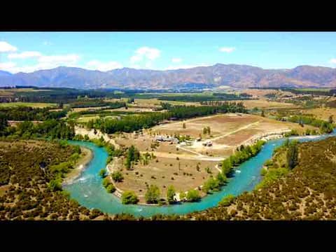 Wanaka Horseshoe River House