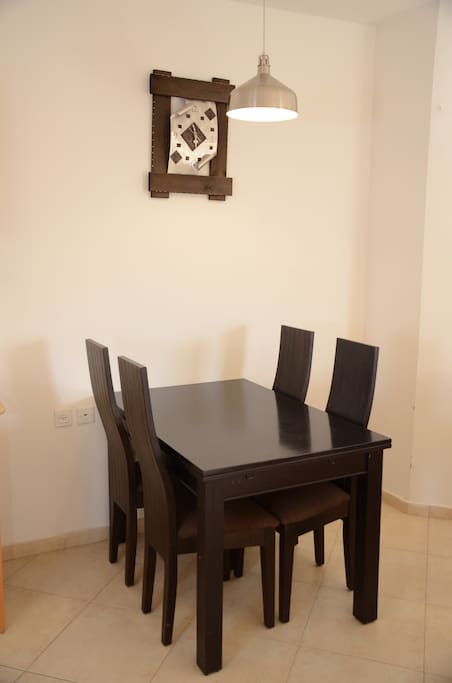 Dining table,opens to seat 6