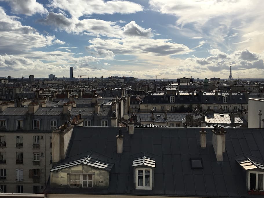 South-Western view, facing the Eiffel Tower, Notre Dame Cathedral, the Montparnasse Tower, and many more monuments