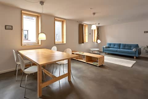 Bright, friendly apartment, new building 65 sqm, central