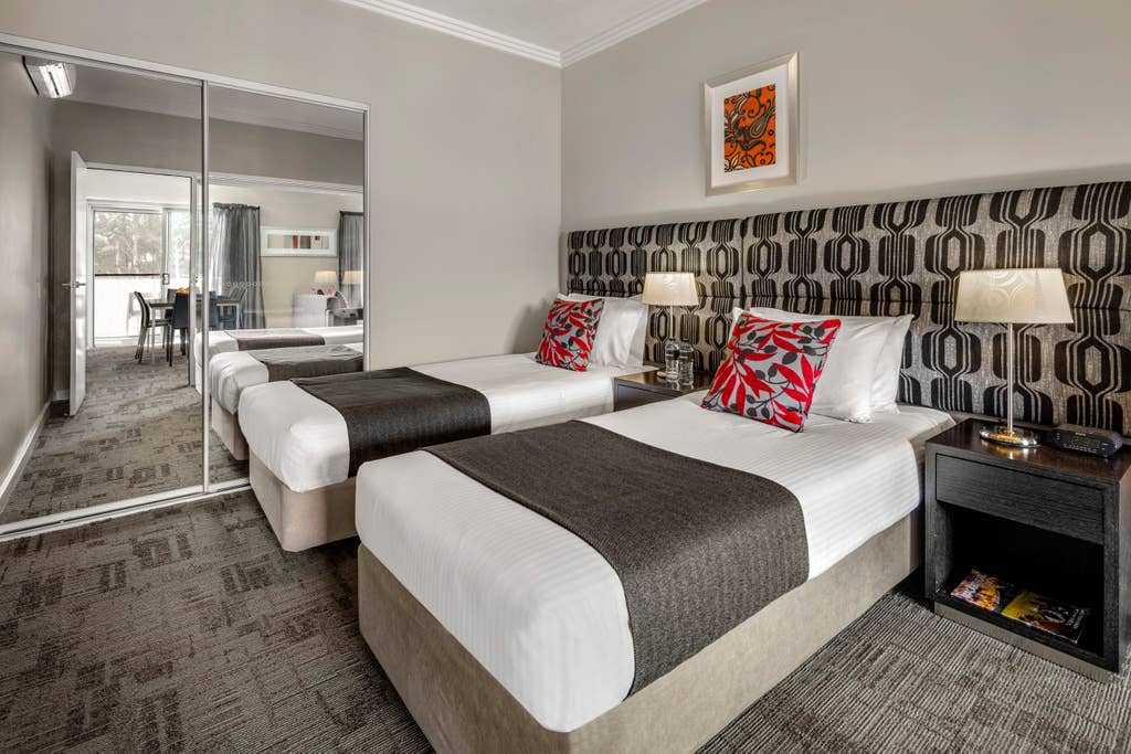 Може да изберете брачни кревети (широки 125 - 149 см)