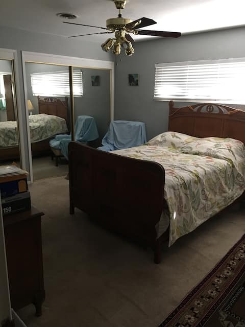 Licensed room with private bath. License G67-02319