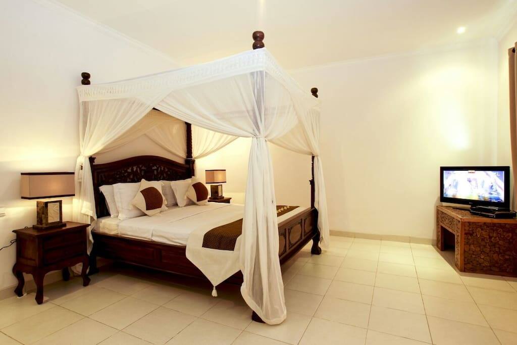 One Bedroom Private Villa