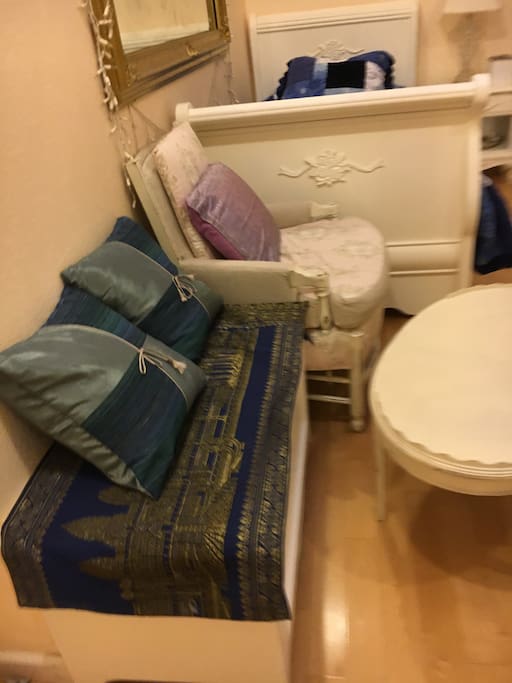 sitting area
