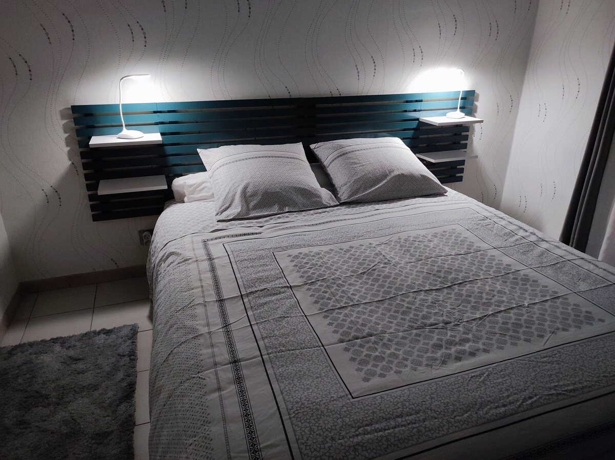 غرفة النوم الرئيسية 