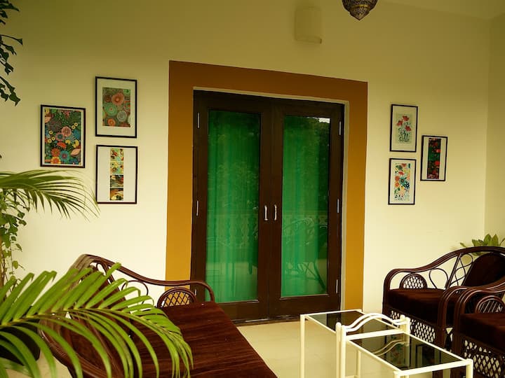 Living room image 12