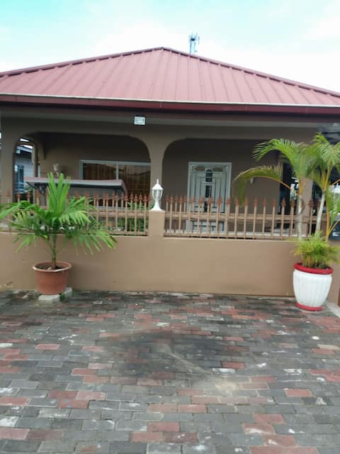 House in Kwatta for Rent - Beautiful Nature