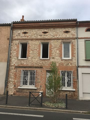 2 room flat in stone house with private terrasse