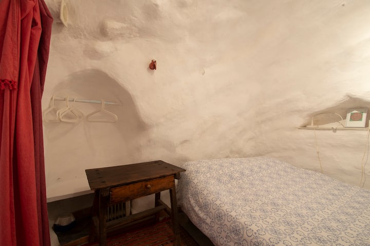 2do dormitorio con cama de burbujas.