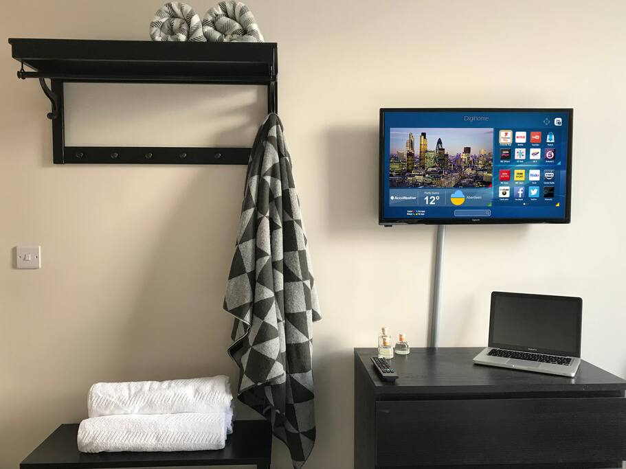 Smart TV with Netflix and more.....