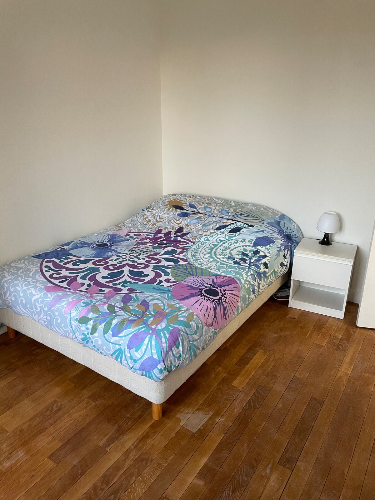 Საძინებელი 3 - ორადგილიანი საწოლი